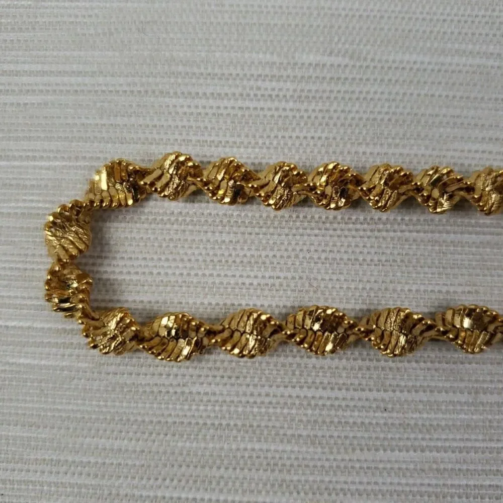 VTG Napier Sparkly Faceted Twist Rope Chain Necklace 28